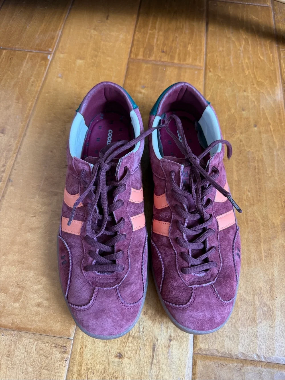 NWOT Coolway Kizuna Sneaker